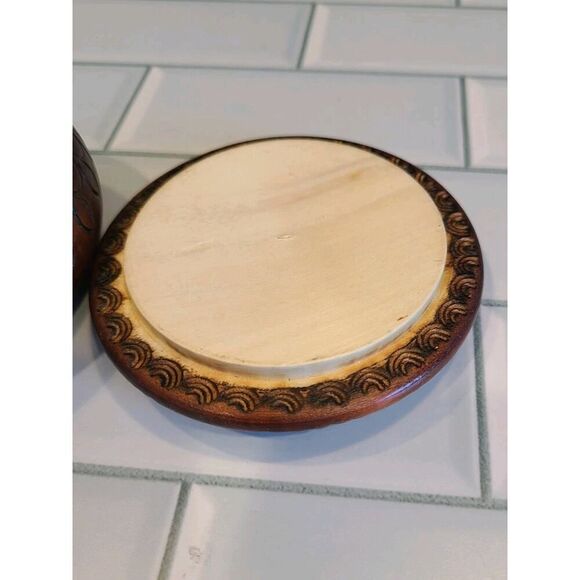 Carved Wood Round Yin Yang Handmade Wood Crafted Trinket Box Keepsake 4"x2" EUC - Picture 7 of 9